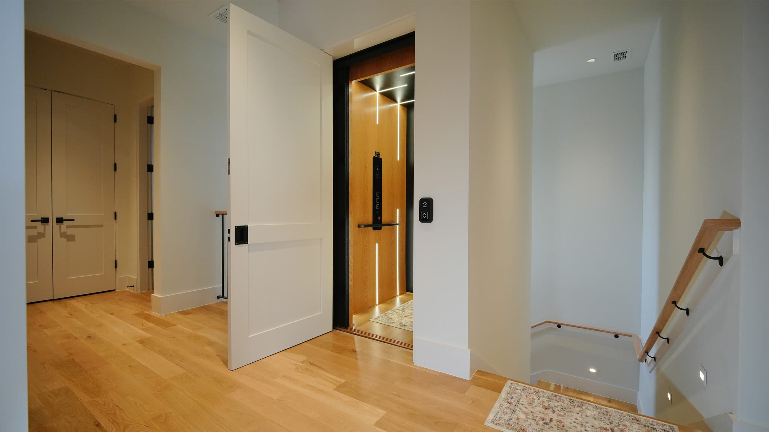 Symmetry resi elevator asterix in home