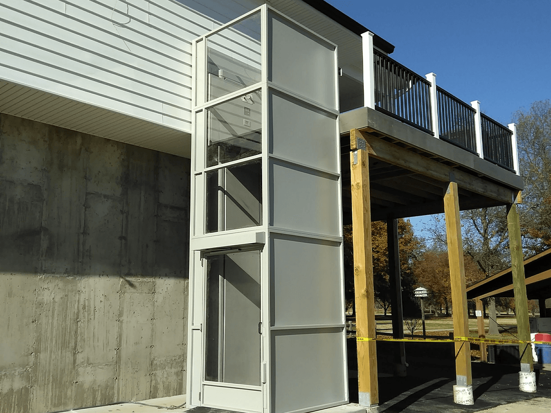 Vertical Platform Operator Symmetry Vertical Platform Lift Gallery - Cibes Symmetry
