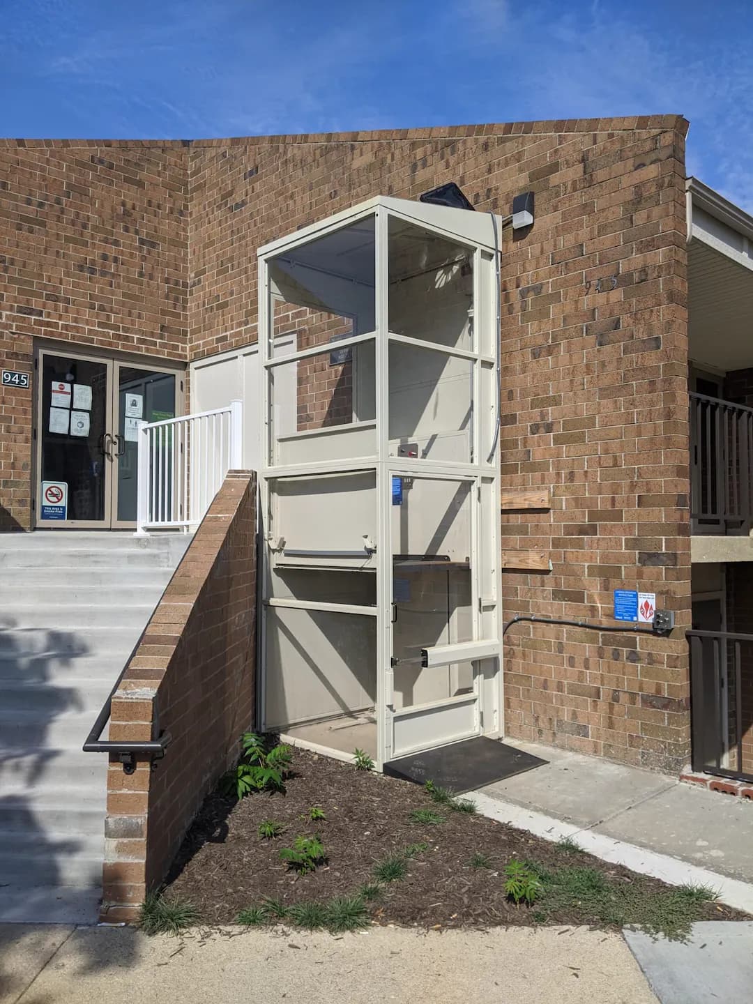 Building Small Platform Vertical Platform lifts | for Home & Commercial | Cibes Symmetry